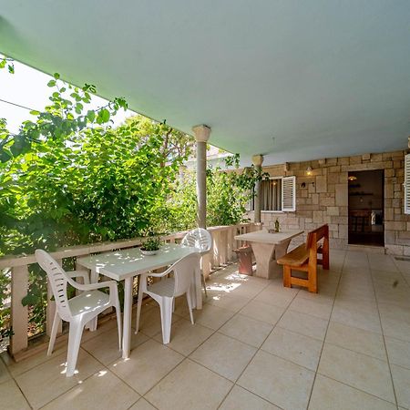 Seaside House For Families With Children Cove Rasohatica, Korcula - 4386 لومباردا المظهر الخارجي الصورة