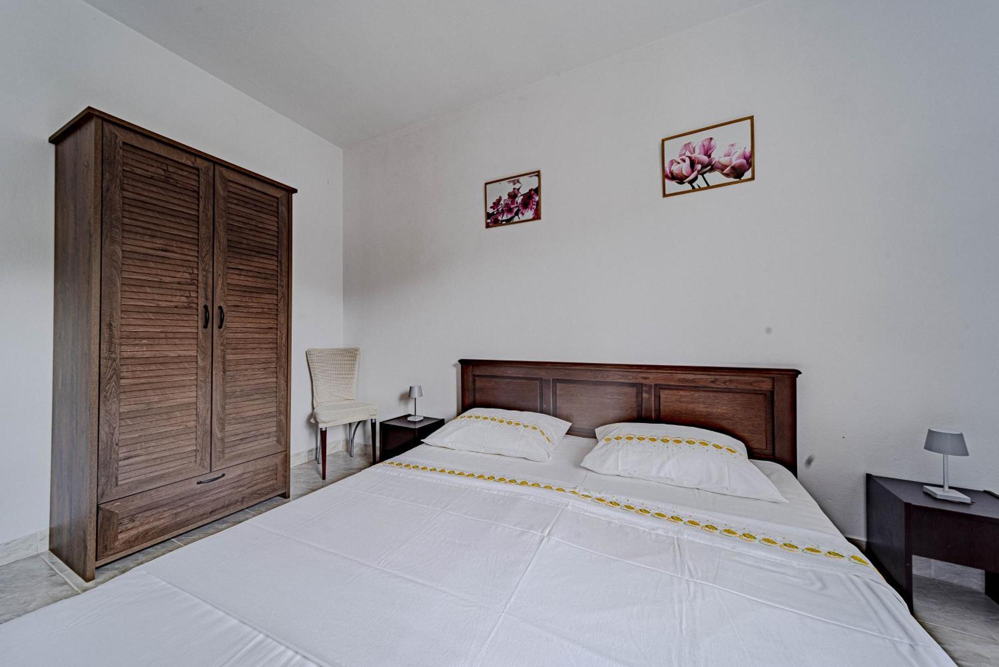 Seaside House For Families With Children Cove Rasohatica, Korcula - 4386 لومباردا الغرفة الصورة